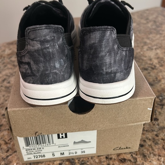 New Clarks Breeze Ave II Sneakers - Picture 8 of 10